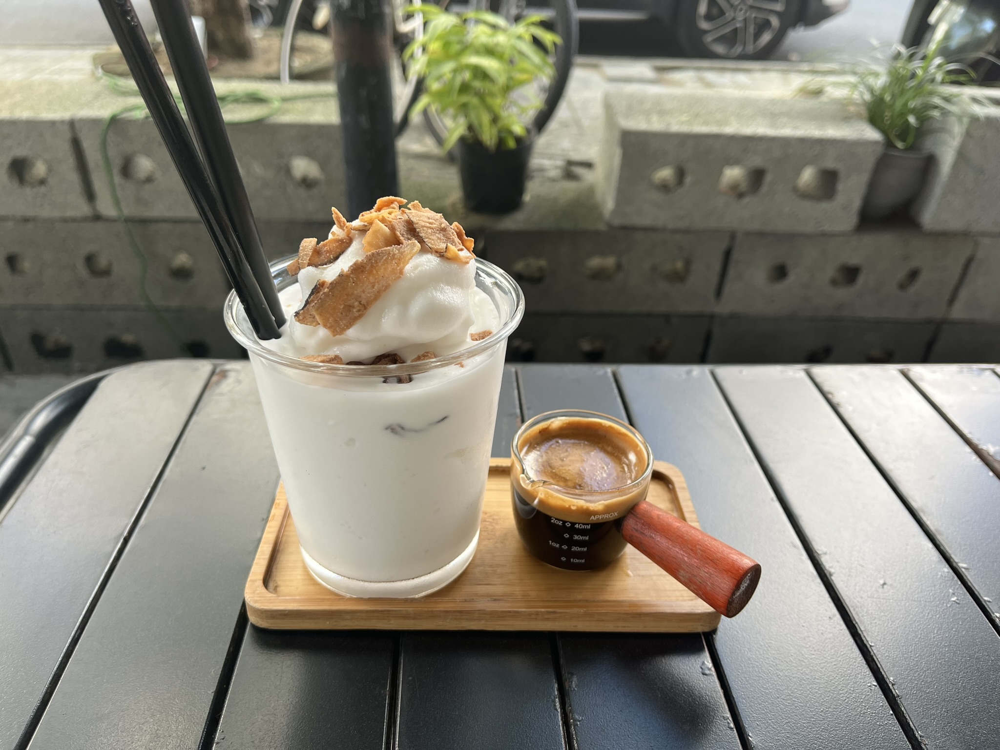 Evening Café · 1