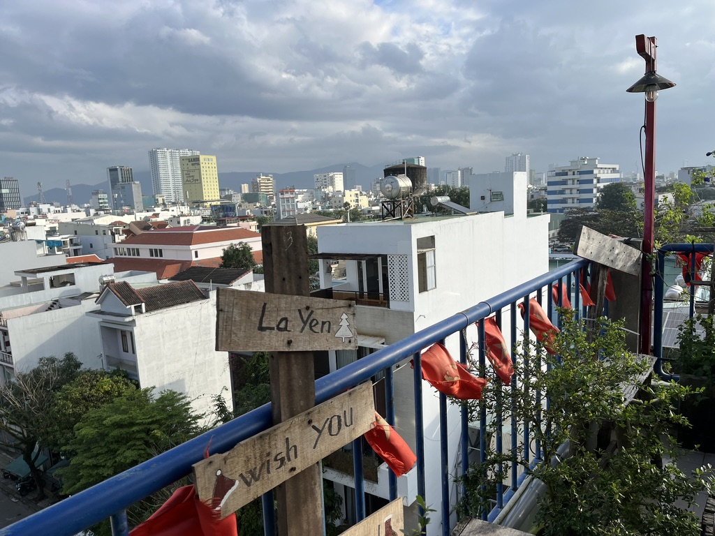 Hotel · 3