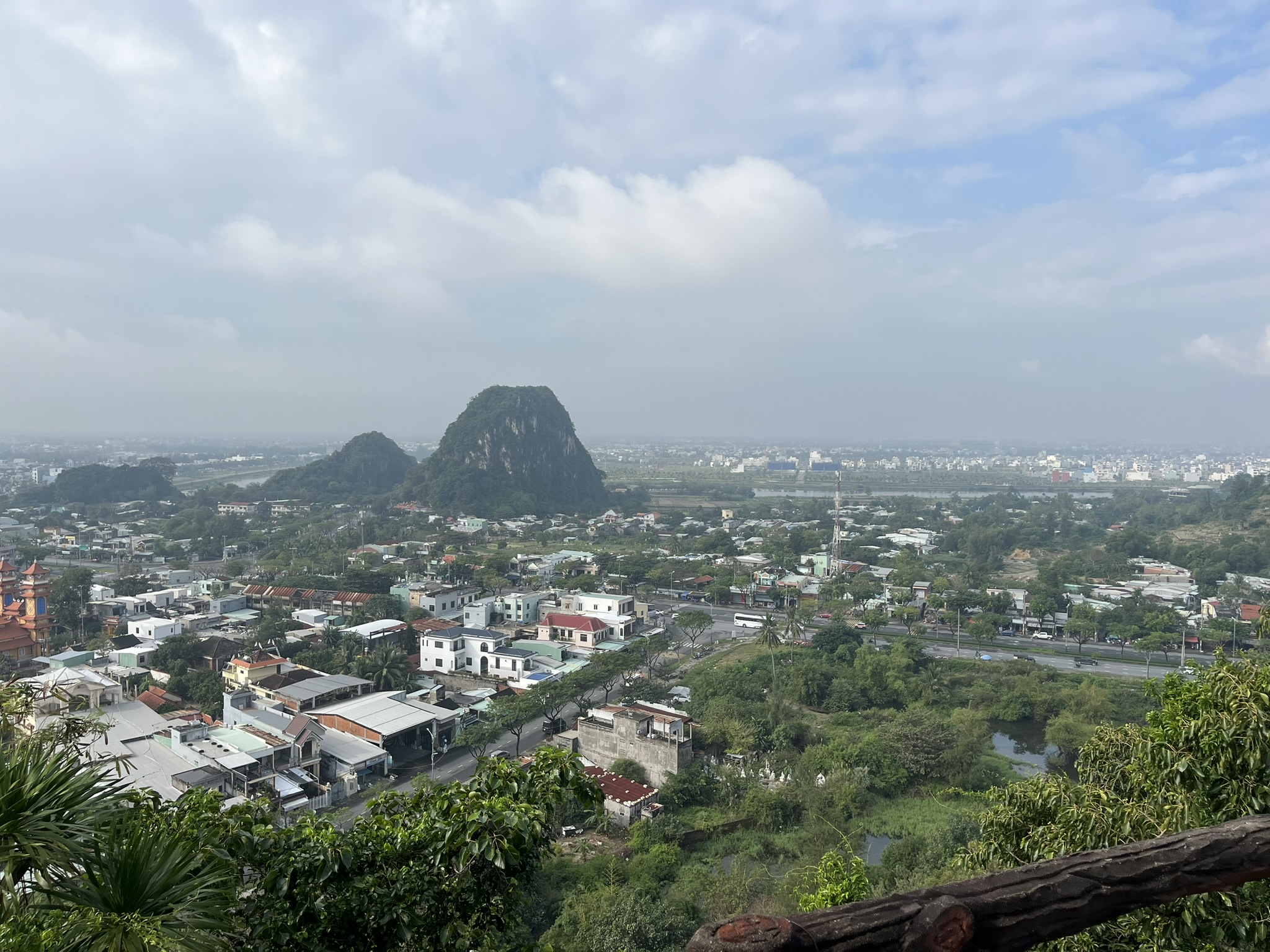 Marble Mountains · 3
