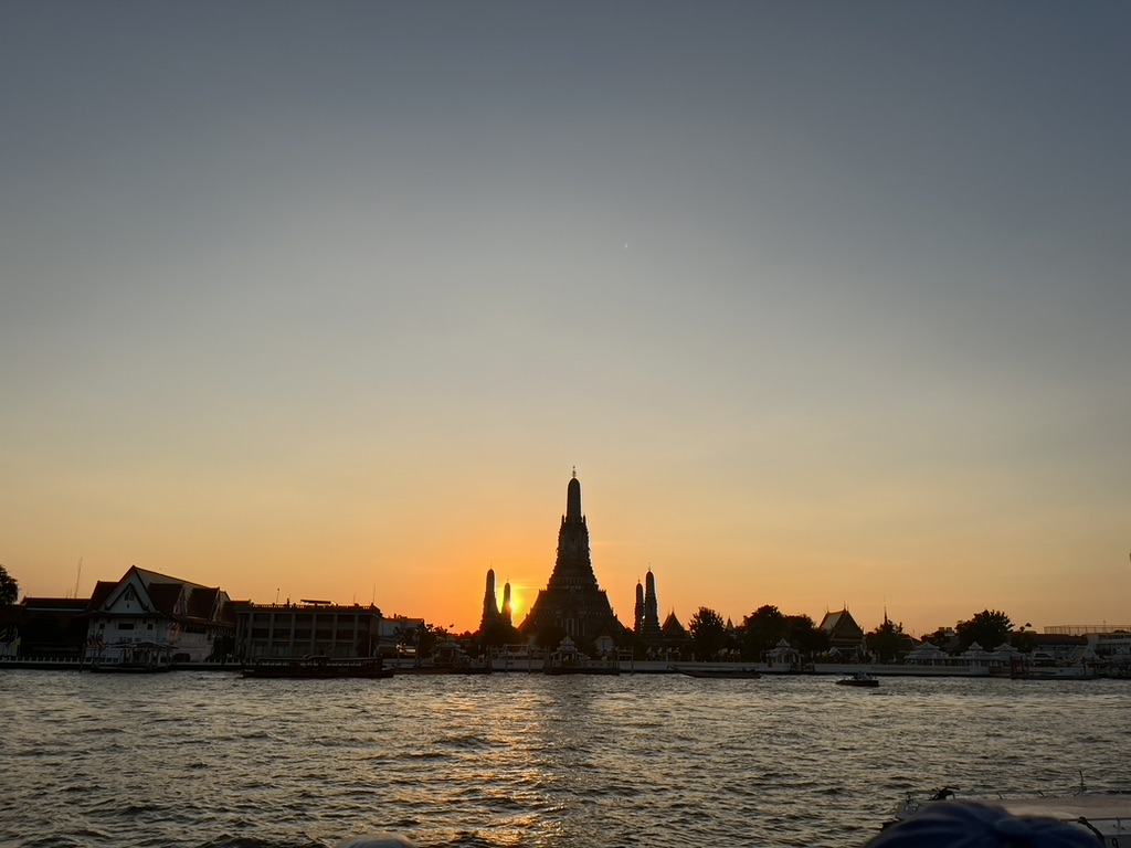 Wat Arun · Sunset