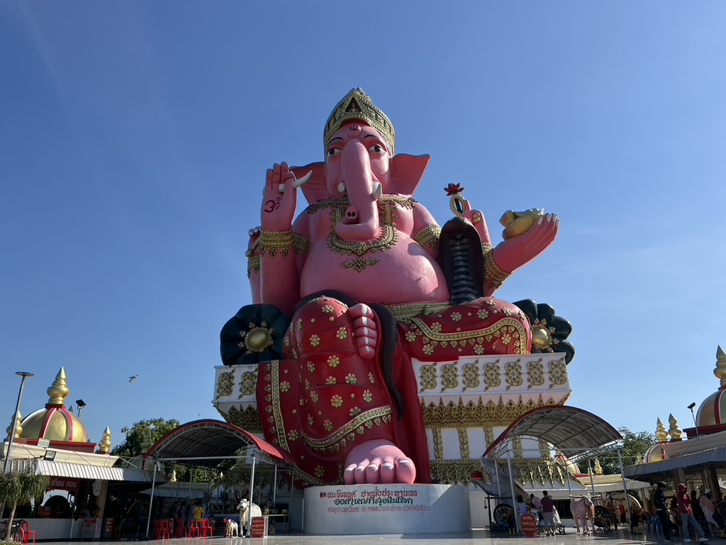 Wat Phrong Akat · 4
